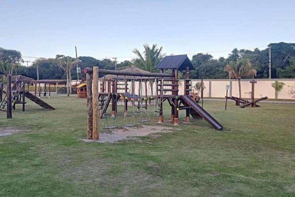Casa Com Piscina, Churrasqueira E Ar Condicionado Em Condominio Cabo Frio Exterior foto