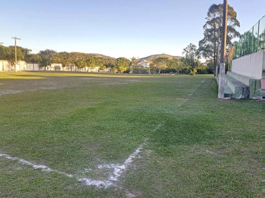 Casa Com Piscina, Churrasqueira E Ar Condicionado Em Condominio Cabo Frio Exterior foto